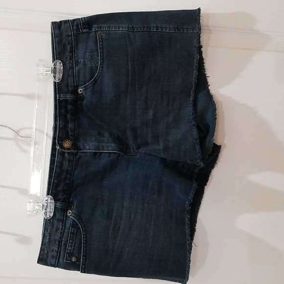 Michael Kors Shorts - Picture 4 of 7